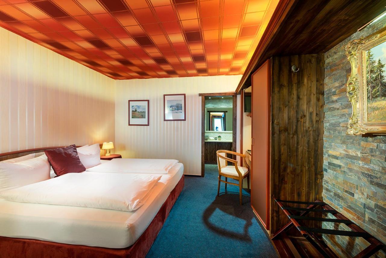 Wellnesshotel Seeschloesschen - Privat- Spa & Naturresort Senftenberg Extérieur photo