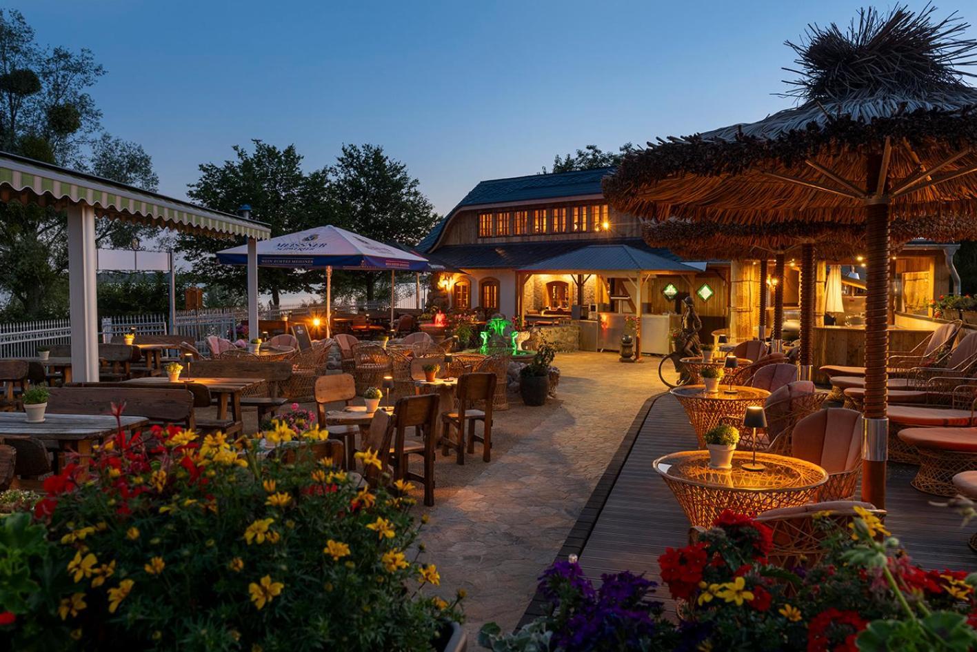 Wellnesshotel Seeschloesschen - Privat- Spa & Naturresort Senftenberg Extérieur photo